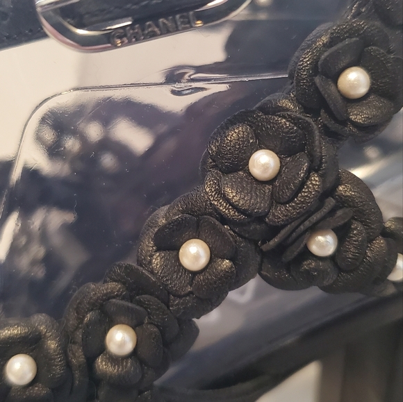 Authentic CHANEL Lambskin Pearl Embellished Camellia Leather Sandal- EU39/US8.5 - Picture 3 of 12